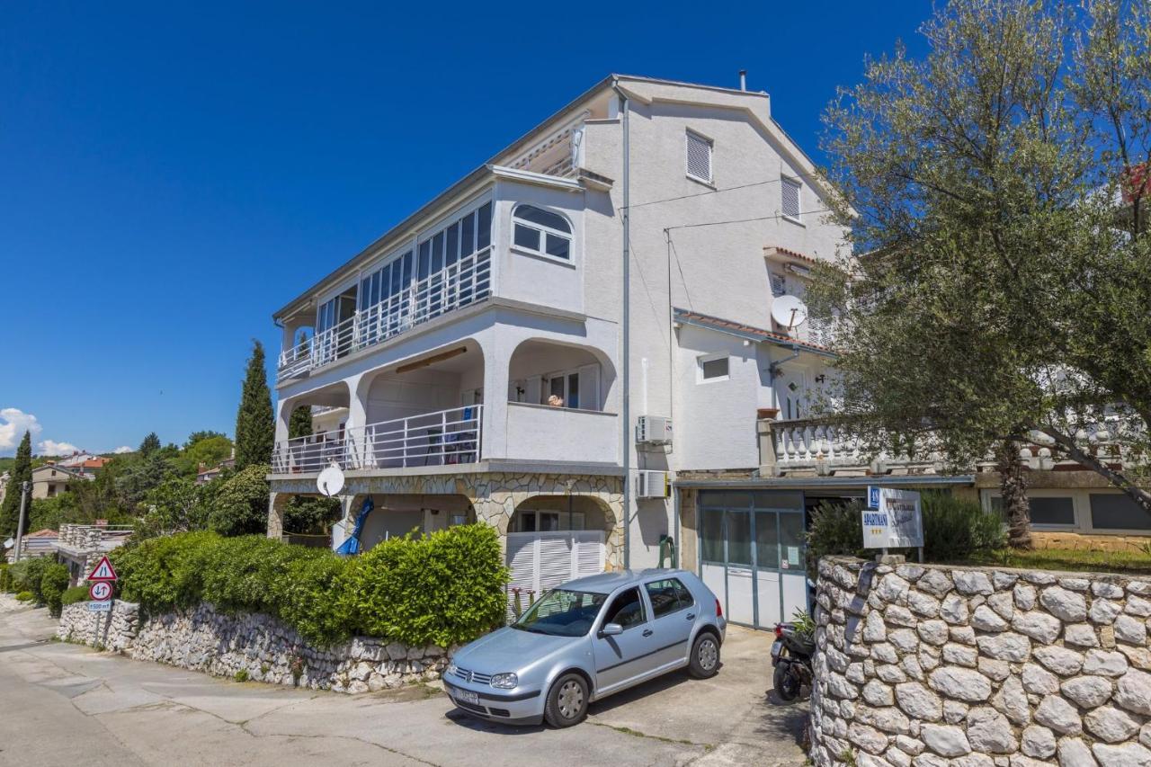 In Crikvenica 5316 Apartment